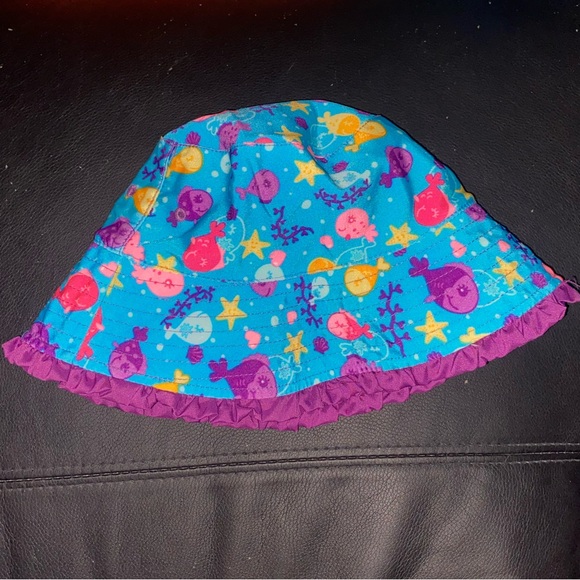 Girls UV SKINZ Reversible Beach Sun Bucket Hat Violet/Fish/Starfish Size 6 - Picture 2 of 2